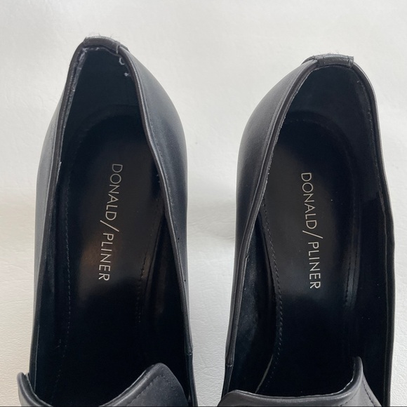 Donald Pliner Heyde Black Leather Pointed Toe Pumps 7 - Picture 4 of 11